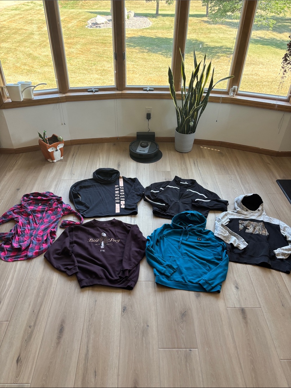 💙bundle of 6 size medium women’s hoodies/jackets💙